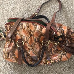 Dooney & Bourke purse